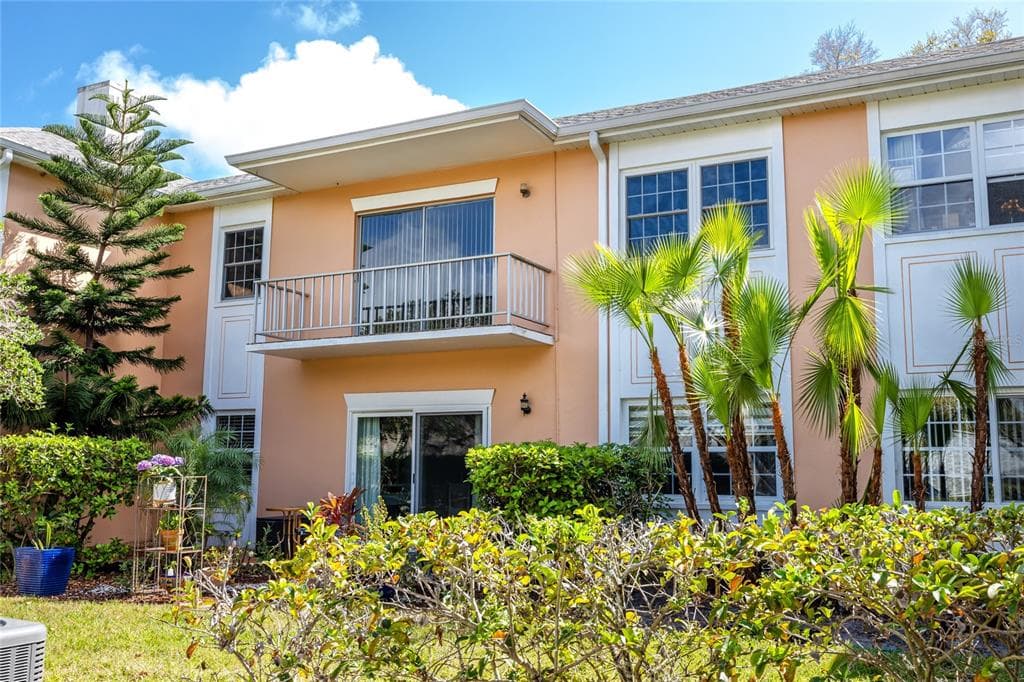 8300 BARDMOOR BOULEVARD UNIT 208 LARGO, FL 33777