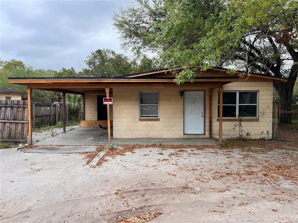 1012 E BOUGAINVILLEA AVENUE TAMPA, FL 33612