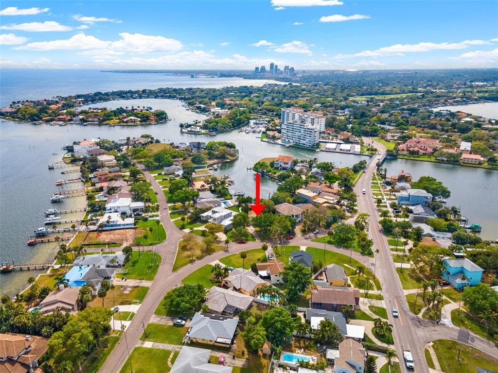 3340 BAYSHORE BOULEVARD NE ST PETERSBURG, FL 33703