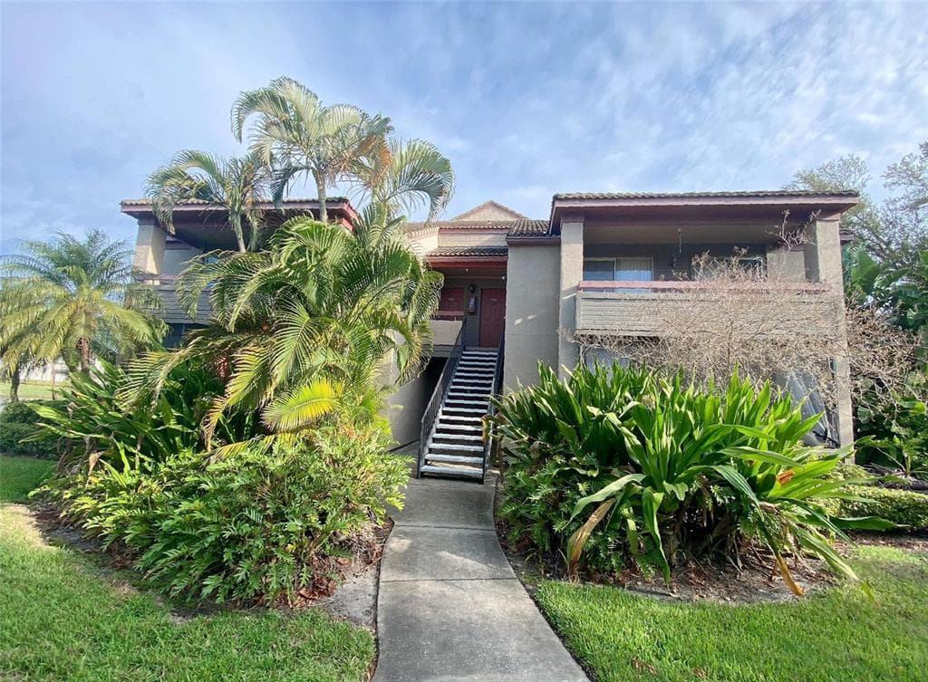 10263 GANDY BOULEVARD N UNIT 213 ST PETERSBURG, FL 33702