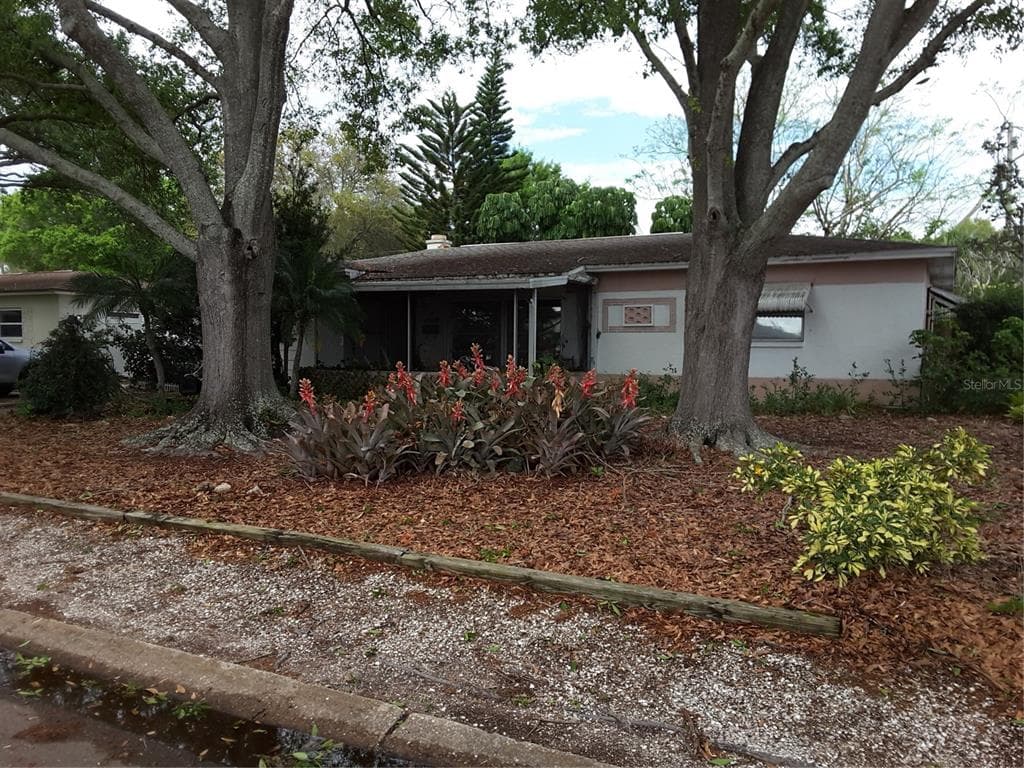 4429 32ND TERRACE N ST PETERSBURG, FL 33713