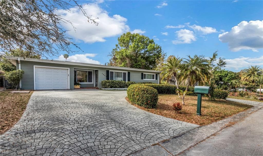 1533 BONAIR STREET CLEARWATER, FL 33755