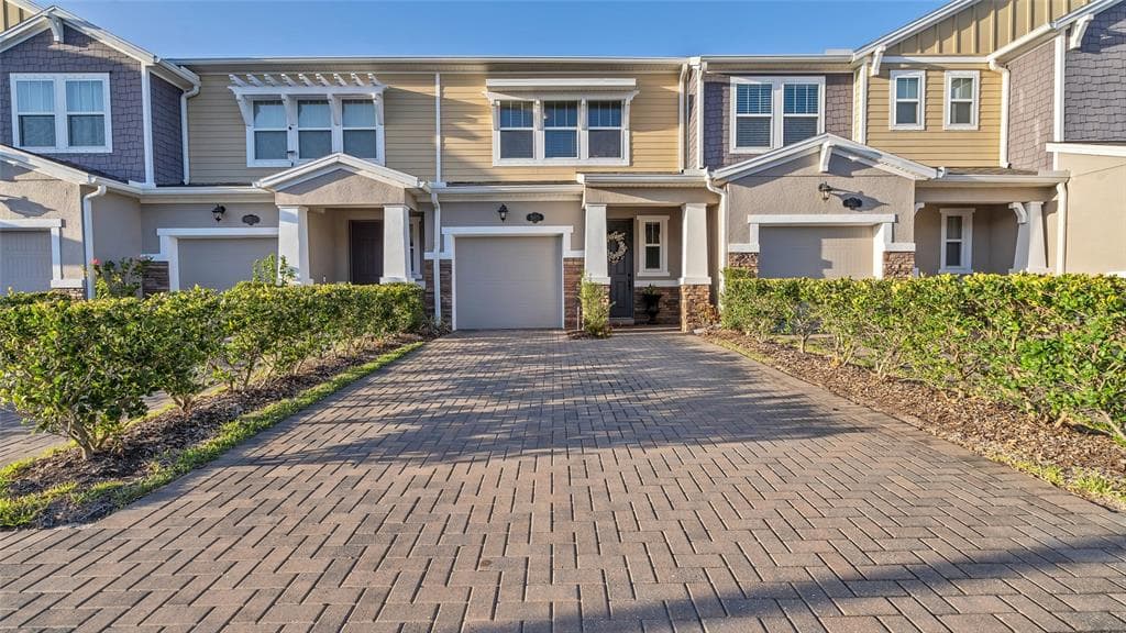 18879 ULMUS STREET LUTZ, FL 33558