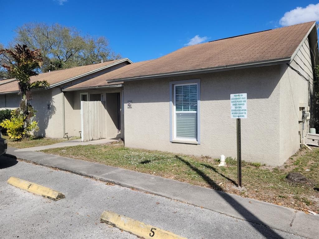 908 OTTO VILLA PLACE TAMPA, FL 33612