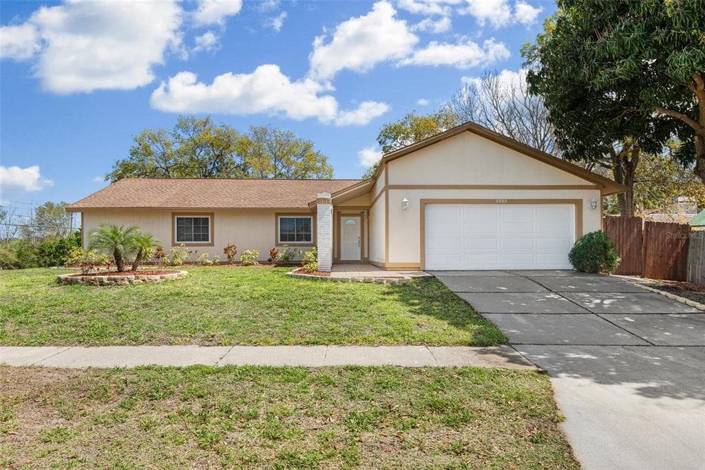 4989 CARDINAL TRAIL PALM HARBOR, FL 34683