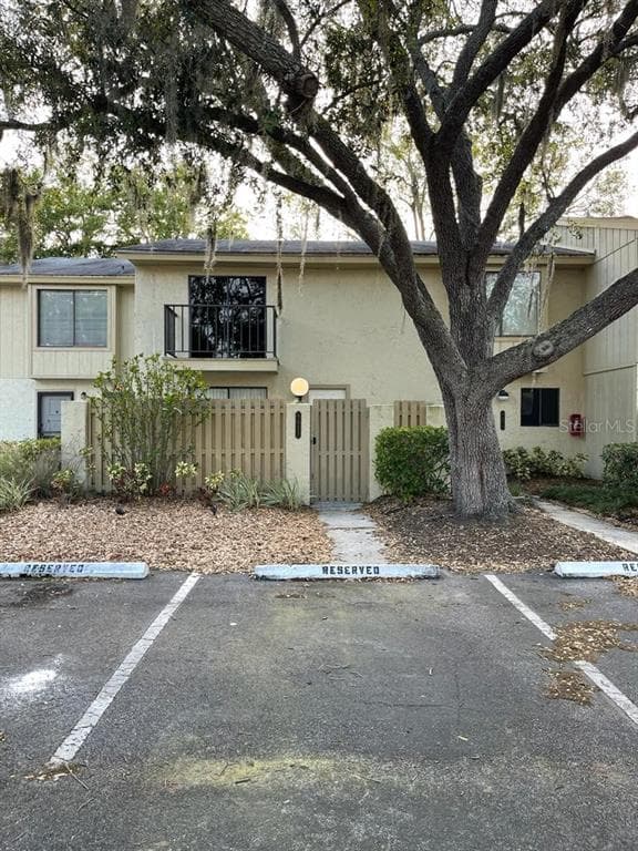 9025 PEBBLE CREEK DRIVE TAMPA, FL 33647