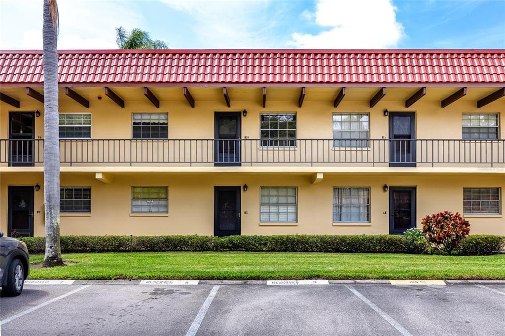 1845 S HIGHLAND AVENUE UNIT 5-10 CLEARWATER, FL 33756