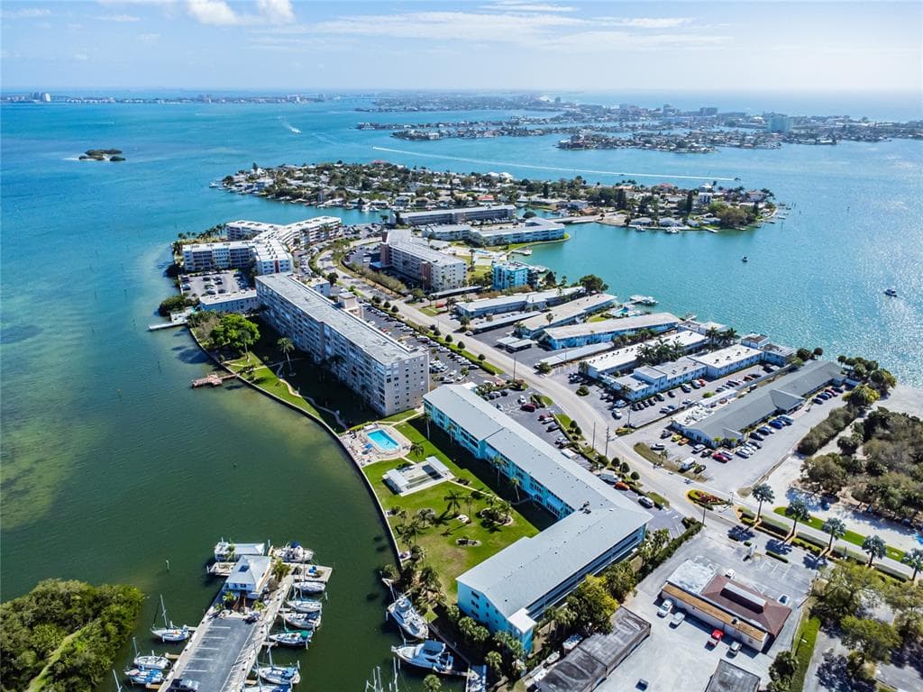 1819 SHORE DRIVE S UNIT 205 SOUTH PASADENA, FL 33707