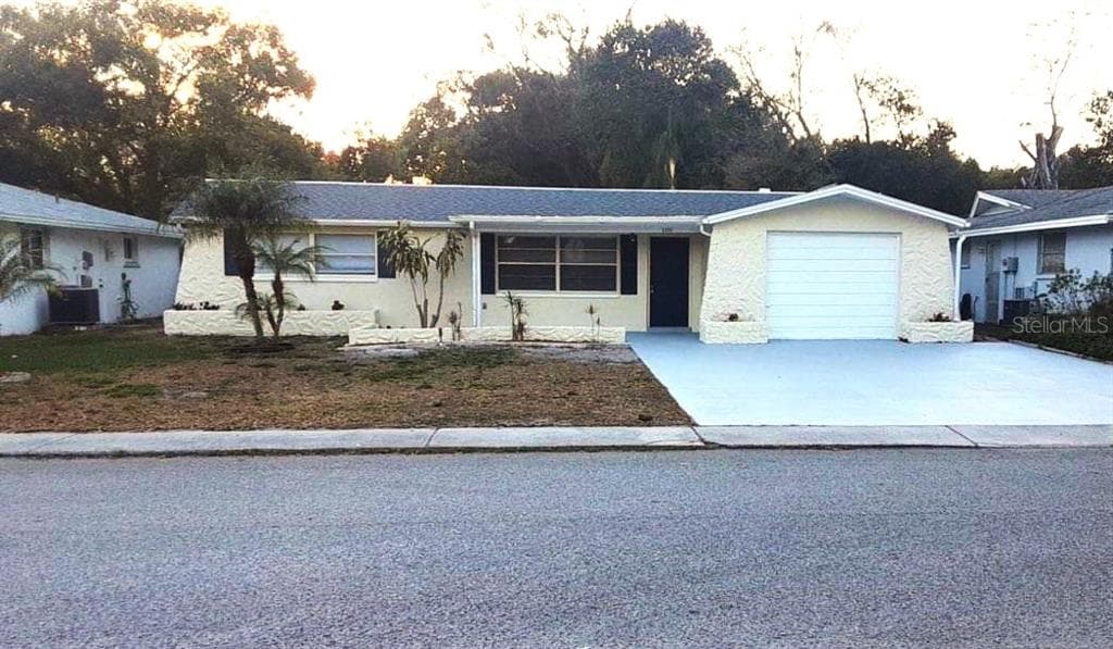 3841 CHAFFEY DRIVE NEW PORT RICHEY, FL 34652