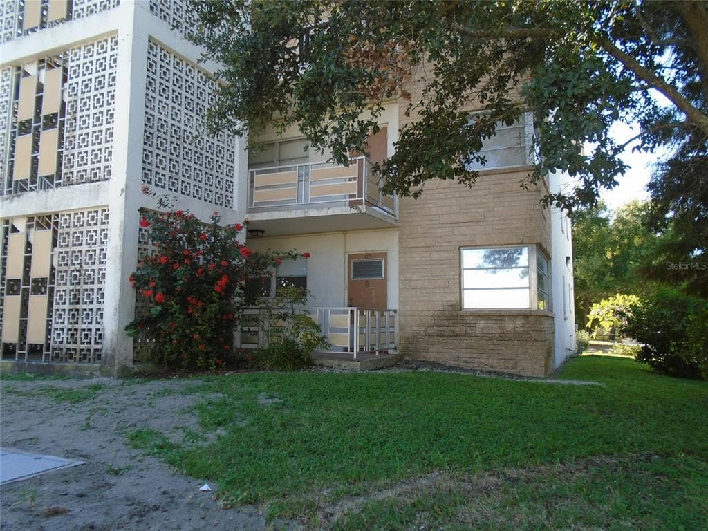 911 WASHINGTON AVENUE UNIT 119 LARGO, FL 33770
