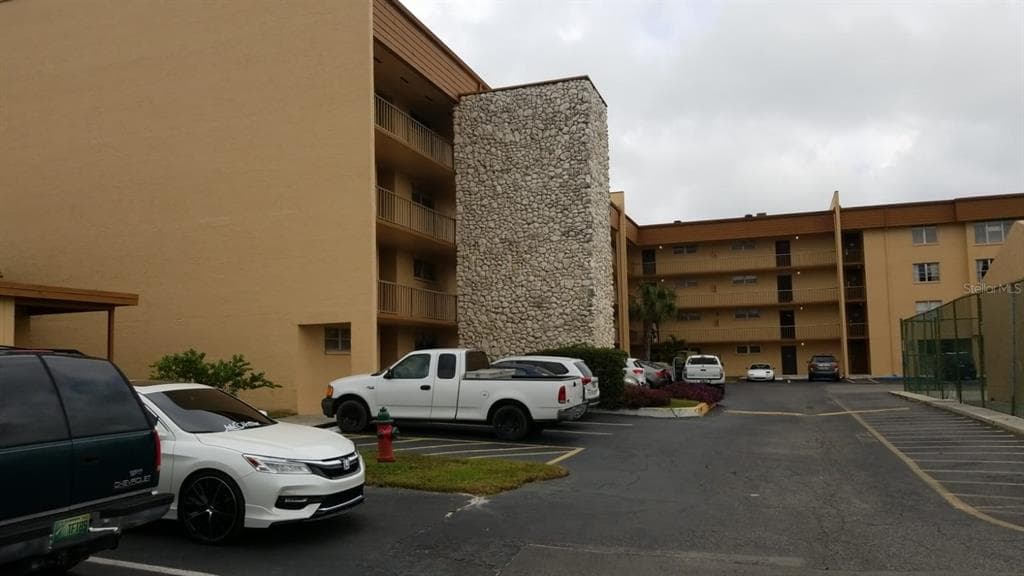 5820 N CHURCH AVENUE UNIT 229 TAMPA, FL 33614