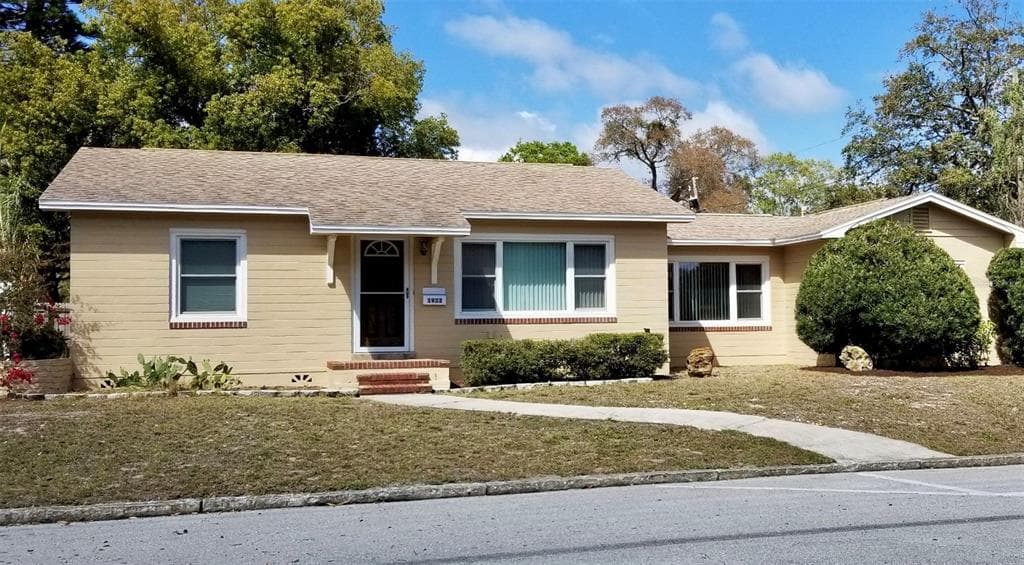 1933 34TH AVENUE N ST PETERSBURG, FL 33713