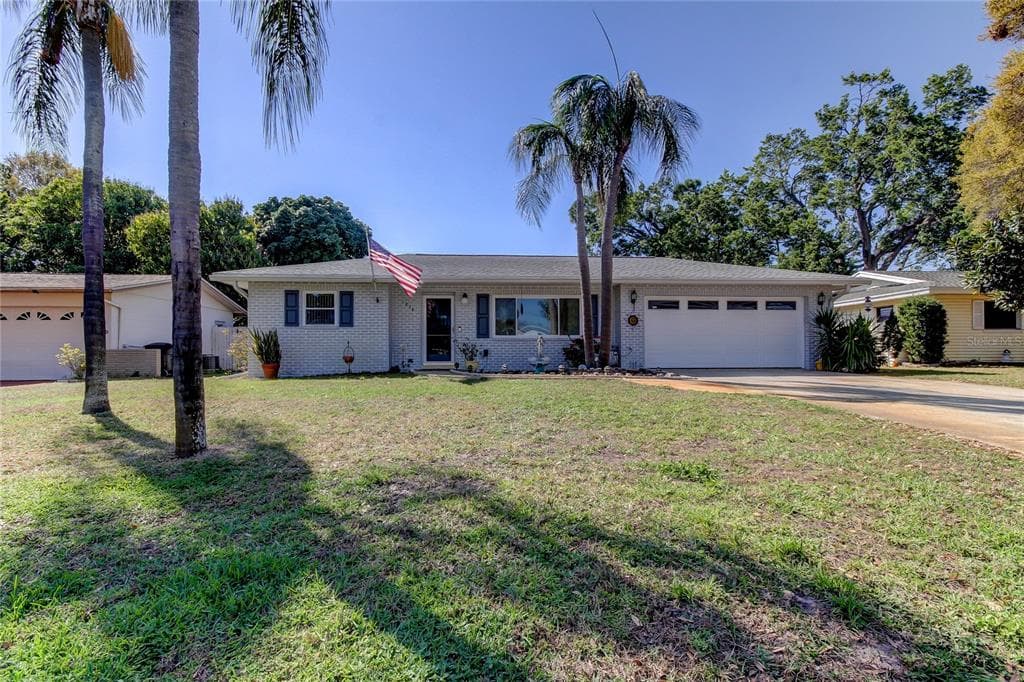 1274 HERMITAGE AVENUE CLEARWATER, FL 33764