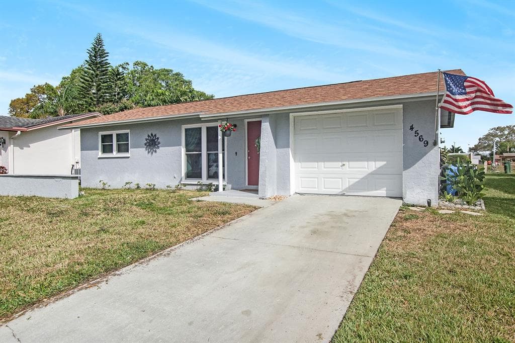 4569 GREAT LAKES DR S CLEARWATER, FL 33762