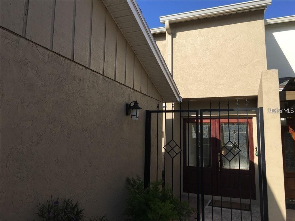 105 E DAVIS BOULEVARD UNIT B TAMPA, FL 33606
