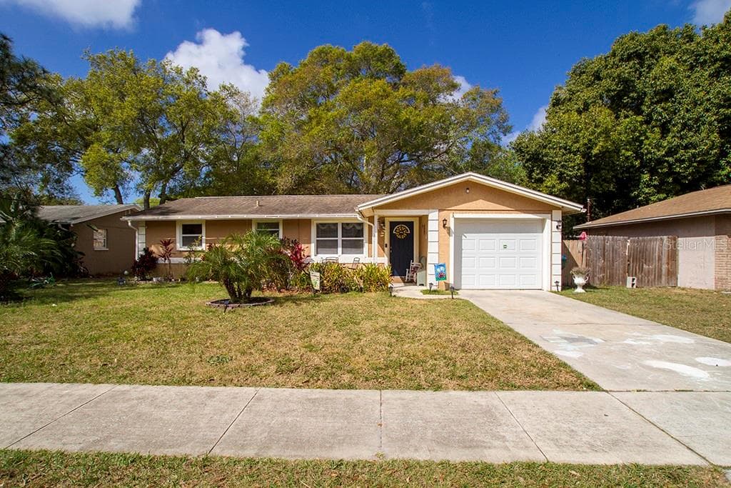 8896 91ST STREET LARGO, FL 33777