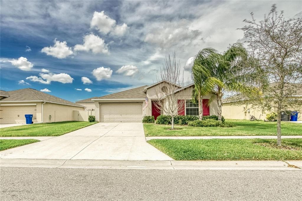 304 CASCADE BEND DRIVE RUSKIN, FL 33570