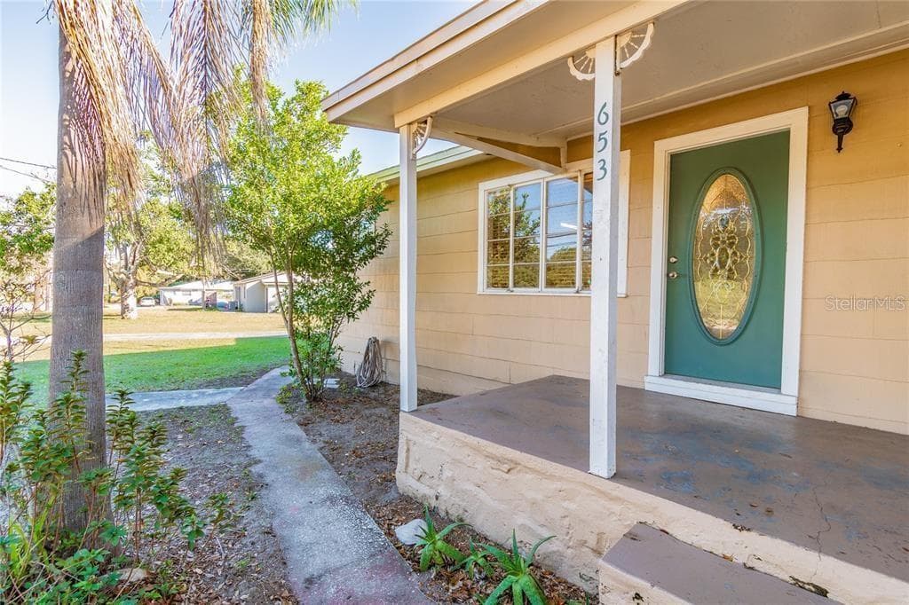 653 BELTREES STREET DUNEDIN, FL 34698