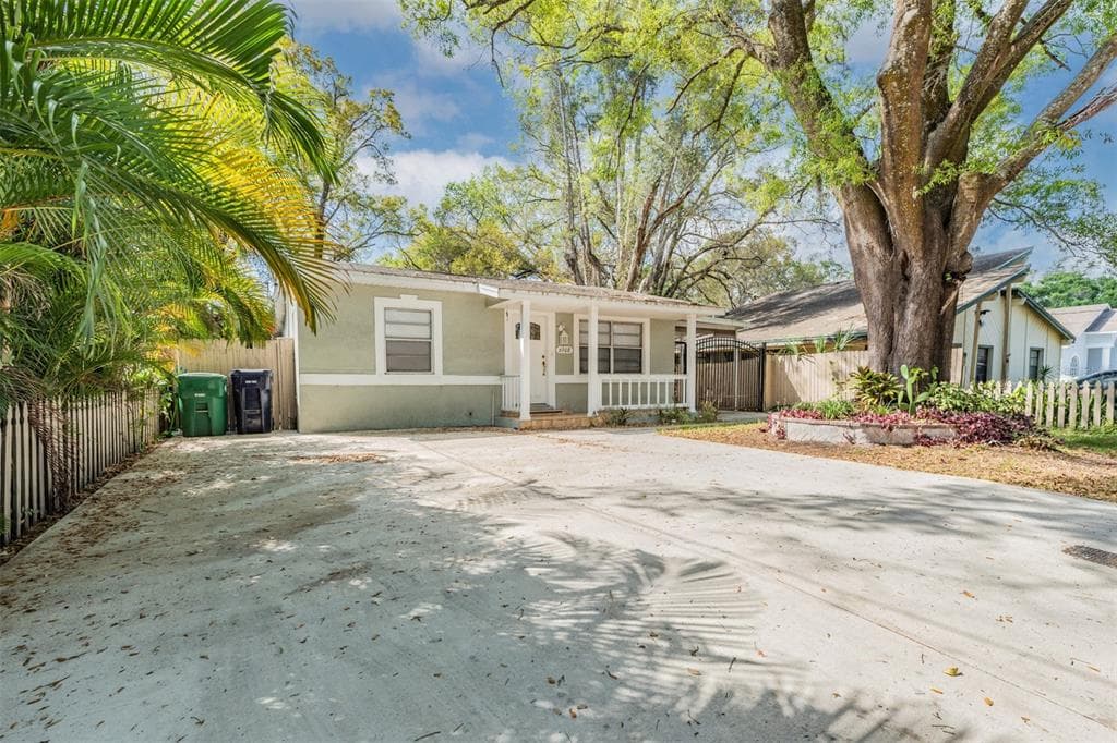 6908 N OREGON AVENUE TAMPA, FL 33604