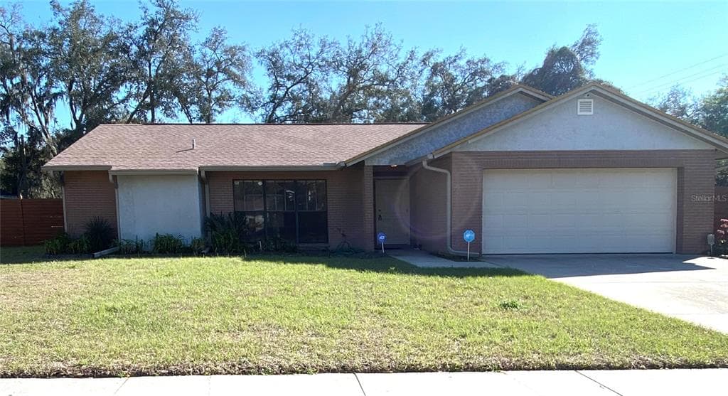 5901 SOARING AVENUE TEMPLE TERRACE, FL 33617