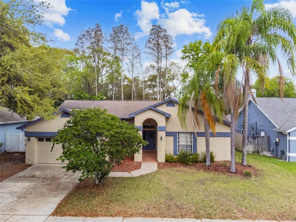 6303 SONGBIRD WAY TAMPA, FL 33625