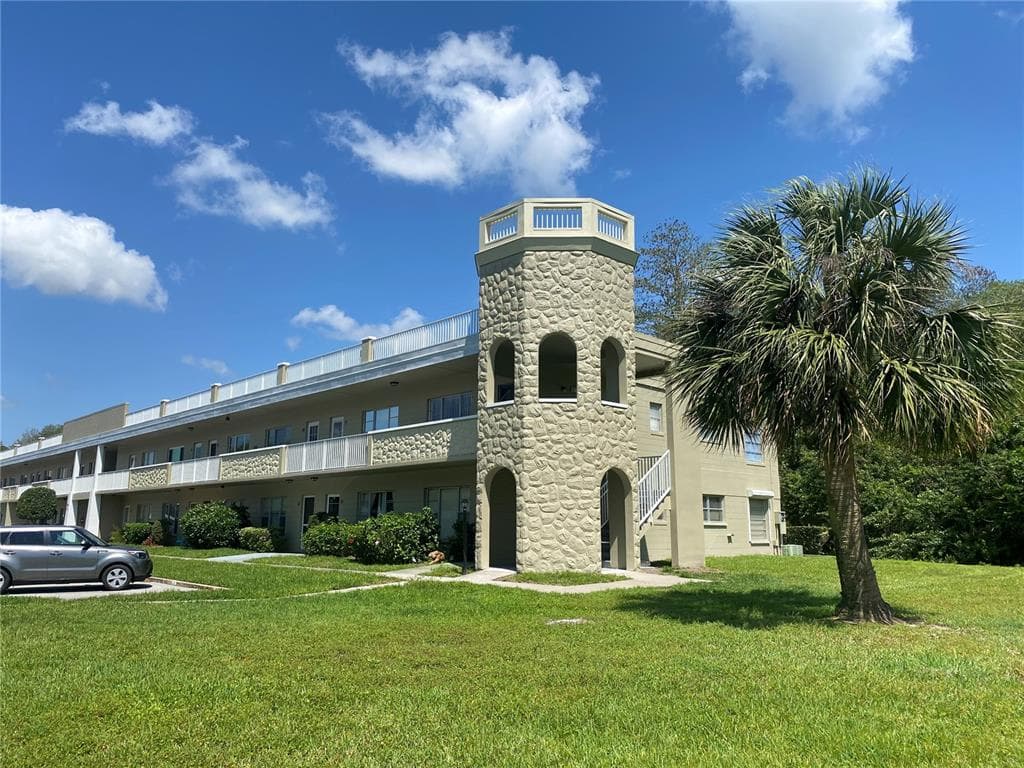 2391 SUMATRAN WAY UNIT 7 CLEARWATER, FL 33763