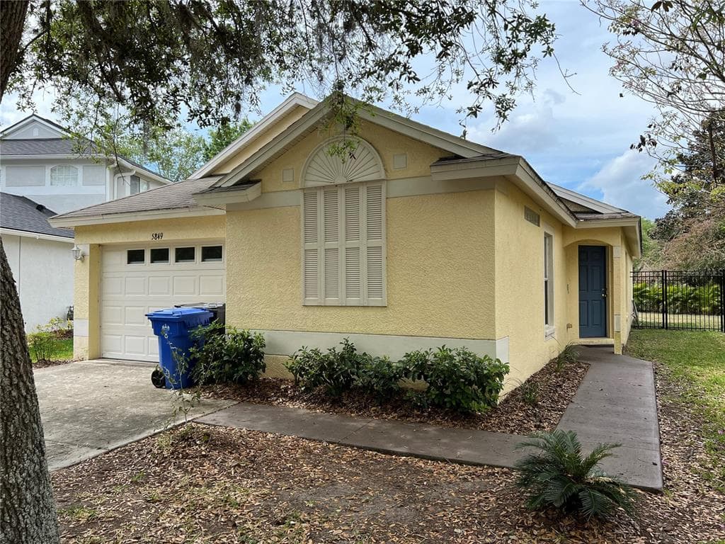 5849 WRENWATER DRIVE LITHIA, FL 33547