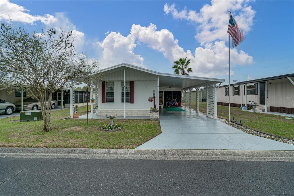 34924 HAPPINESS WAY ZEPHYRHILLS, FL 33541