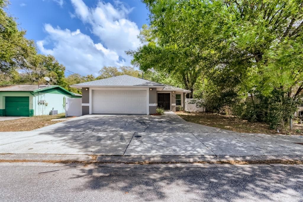 448 MAPLE WAY SAFETY HARBOR, FL 34695