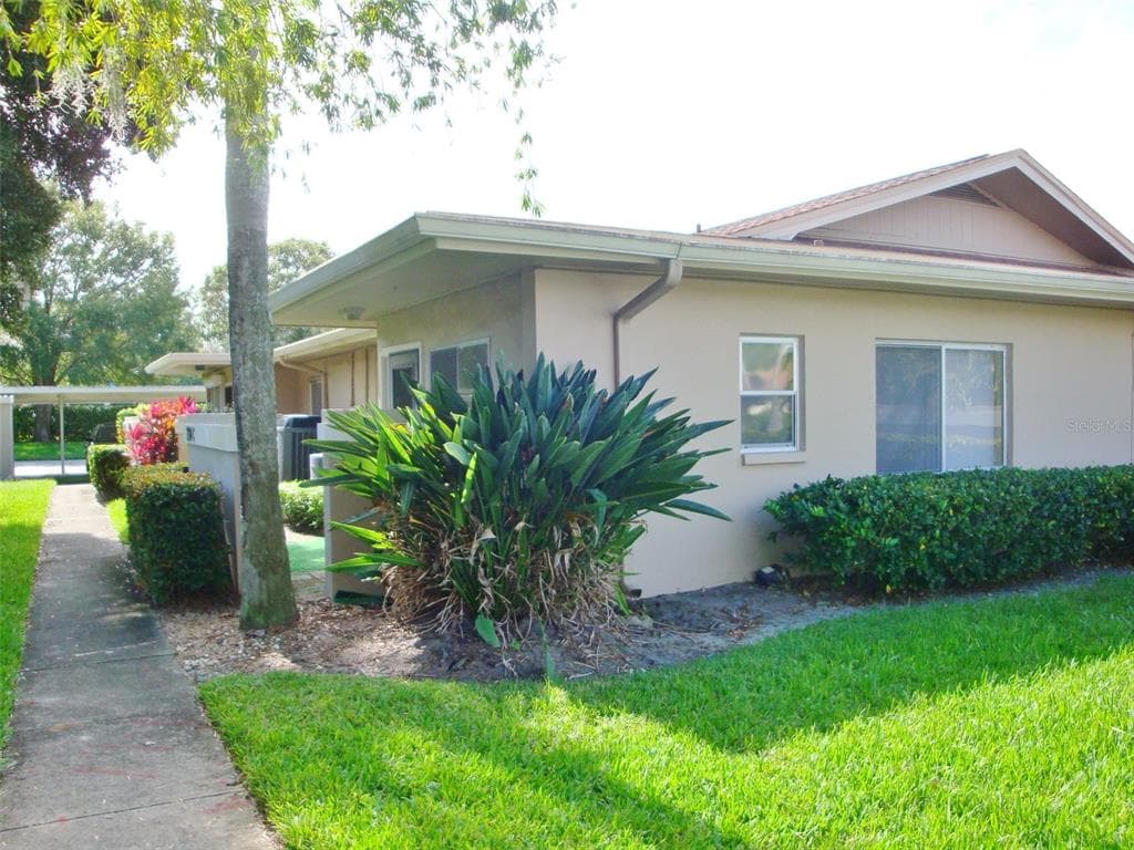 2284 OAK NECK ROAD UNIT C CLEARWATER, FL 33763