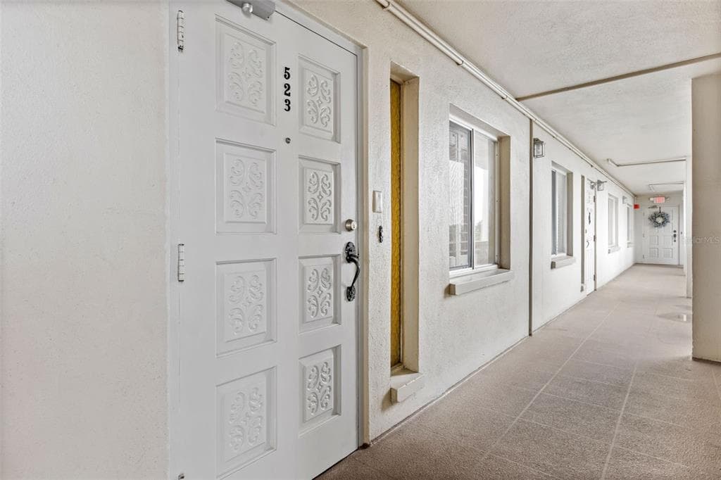 622 EDGEWATER DRIVE UNIT 523 DUNEDIN, FL 34698