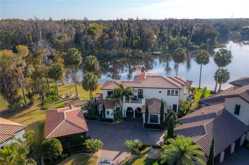 1801 BELLA LAGO LANE TAMPA, FL 33618