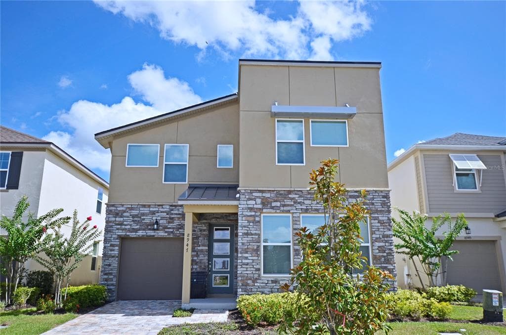 8947 AMELIA DOWNS TRAIL KISSIMMEE, FL 34747
