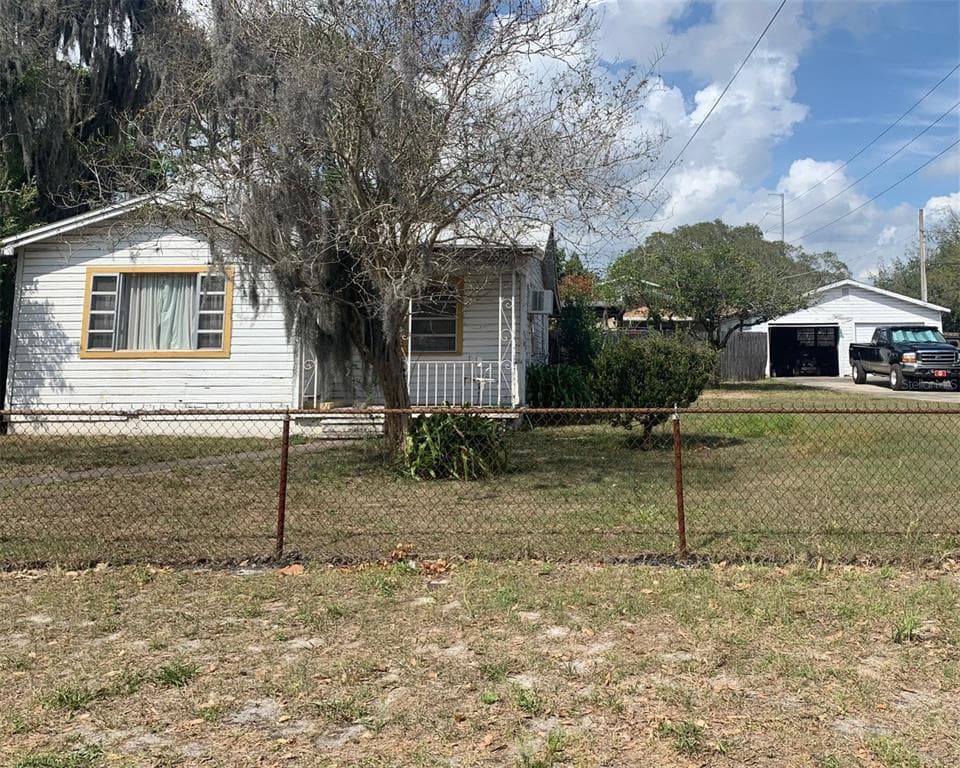 1912 E POINSETTIA AVENUE TAMPA, FL 33612