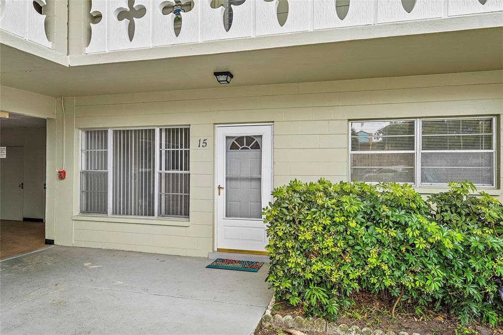 2447 ECUADORIAN WAY UNIT 15 CLEARWATER, FL 33763