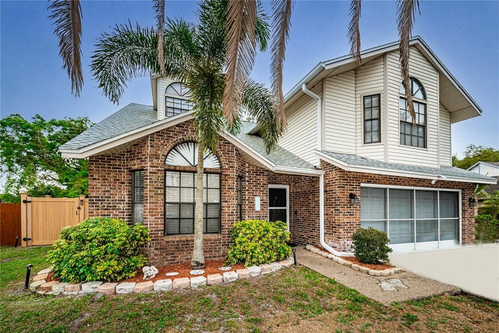 3245 MONTROSE CIRCLE