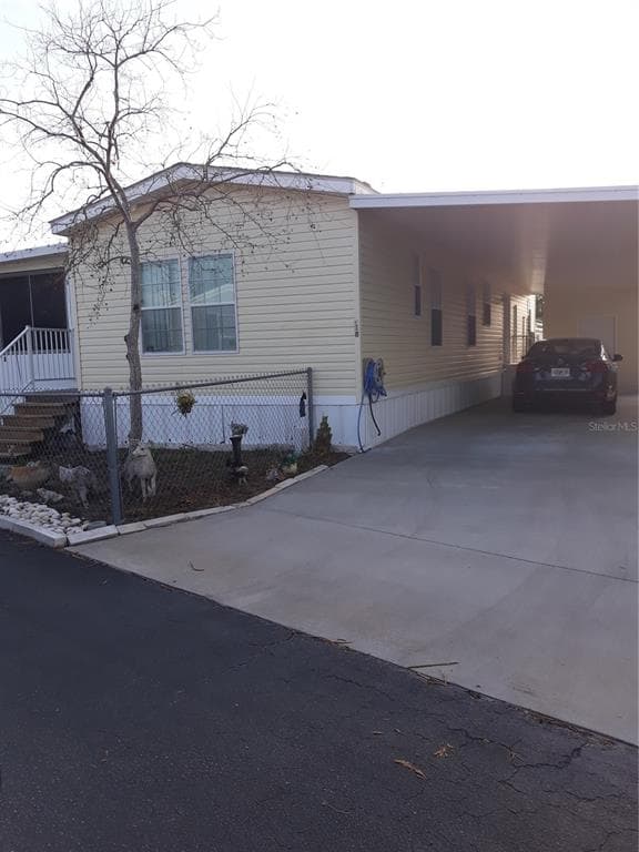 6580 SEMINOLE BOULEVARD UNIT 218 SEMINOLE, FL 33772