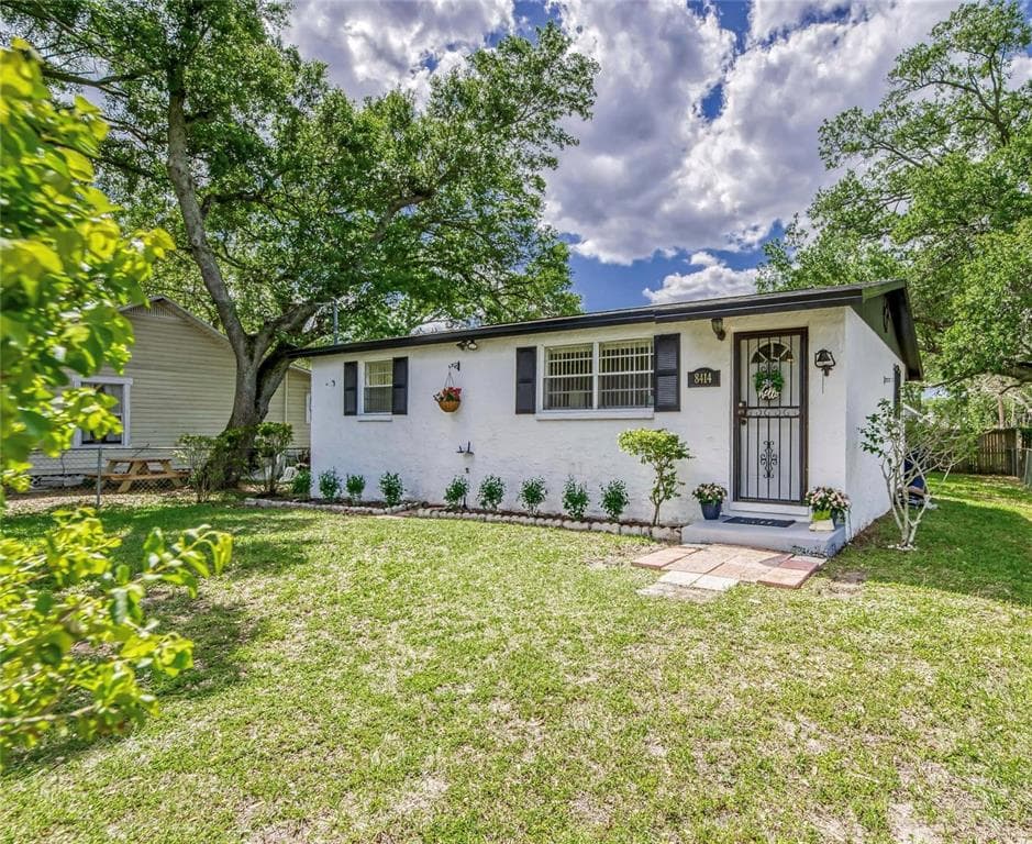 8414 N ALASKA STREET TAMPA, FL 33604