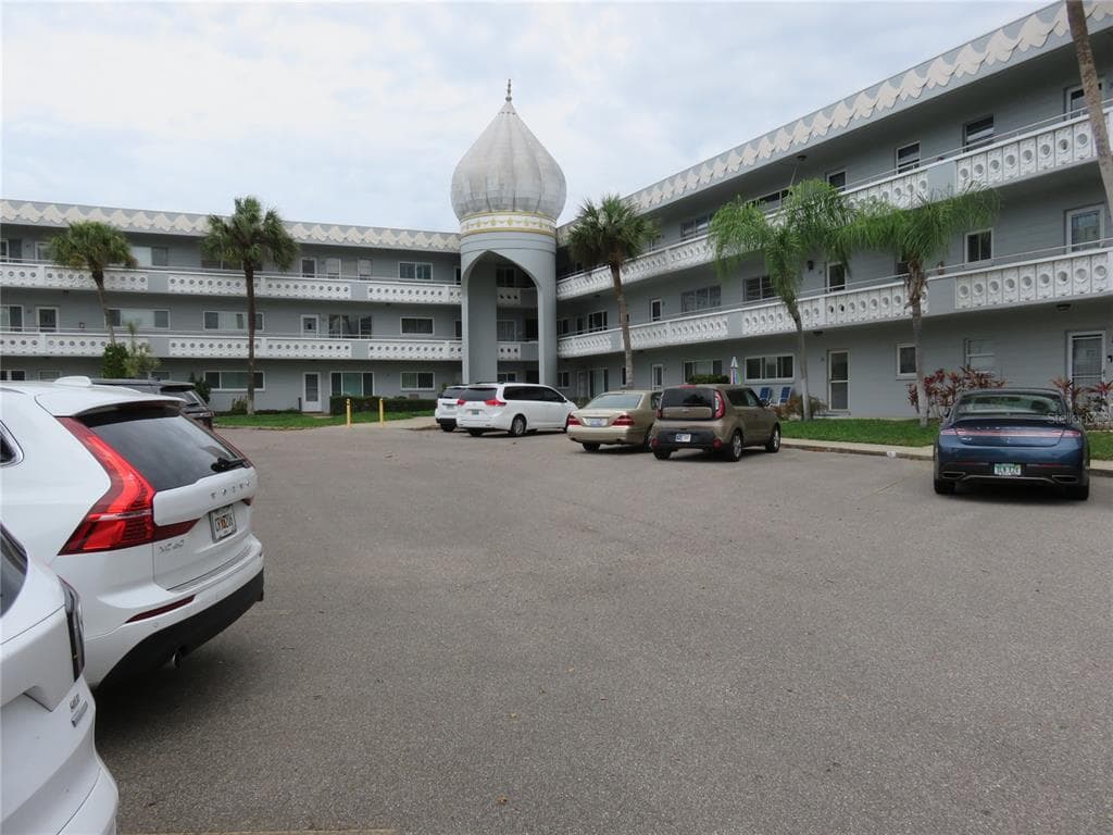 2340 GRECIAN WAY UNIT 52 CLEARWATER, FL 33763