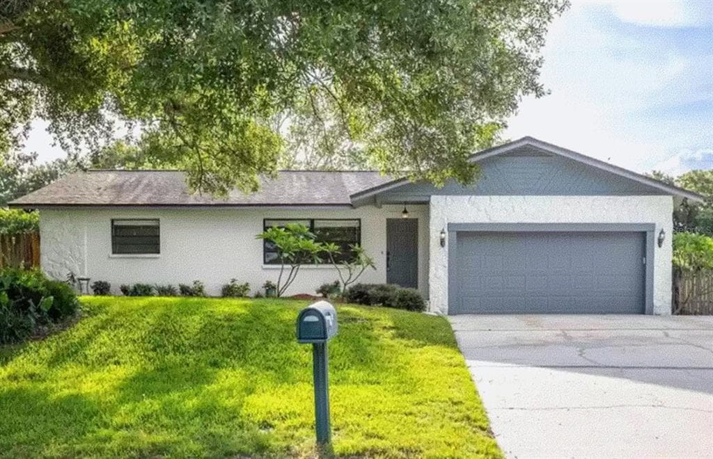 1443 HUNT LANE CLEARWATER, FL 33764