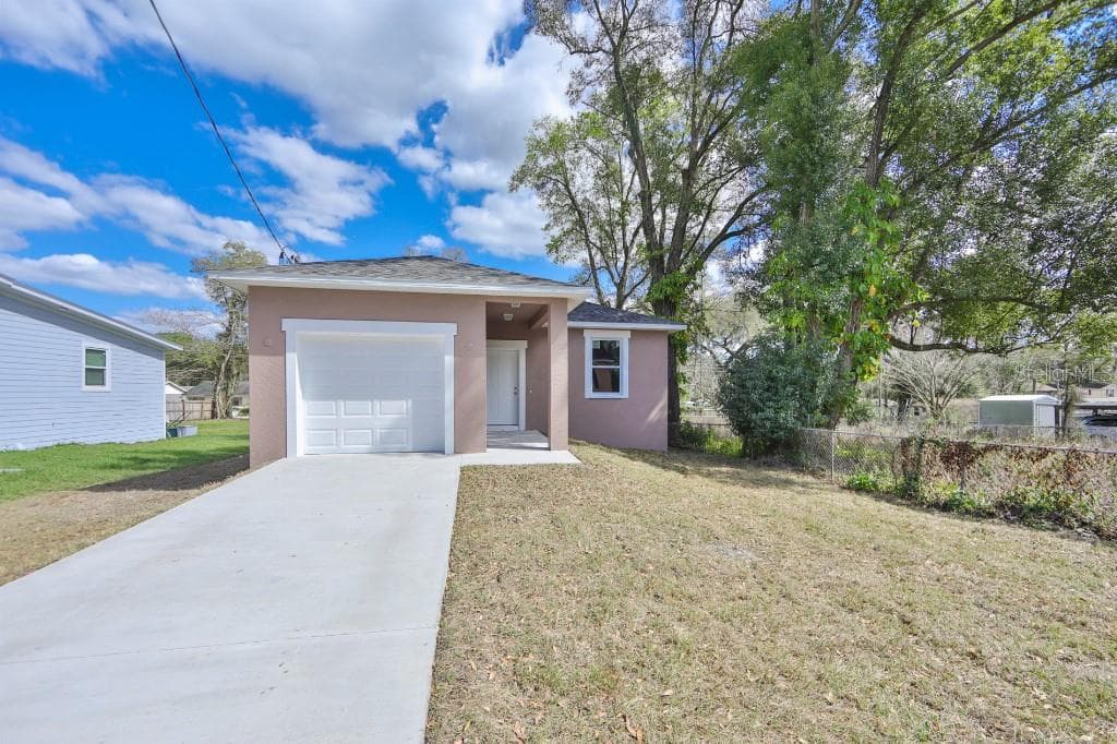 5229 LIME AVENUE SEFFNER, FL 33584