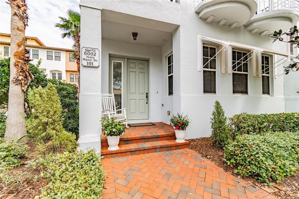 6002 YEATS MANOR DRIVE UNIT 101 TAMPA, FL 33616