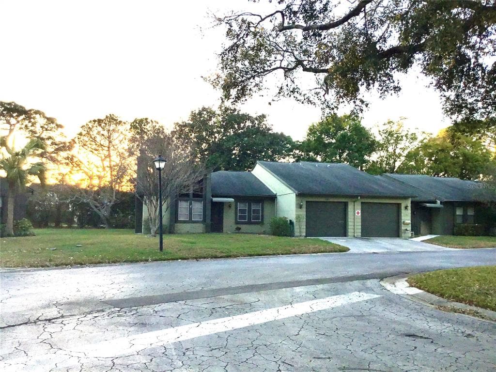 2101 SUNSET POINT ROAD UNIT 2501 CLEARWATER, FL 33765