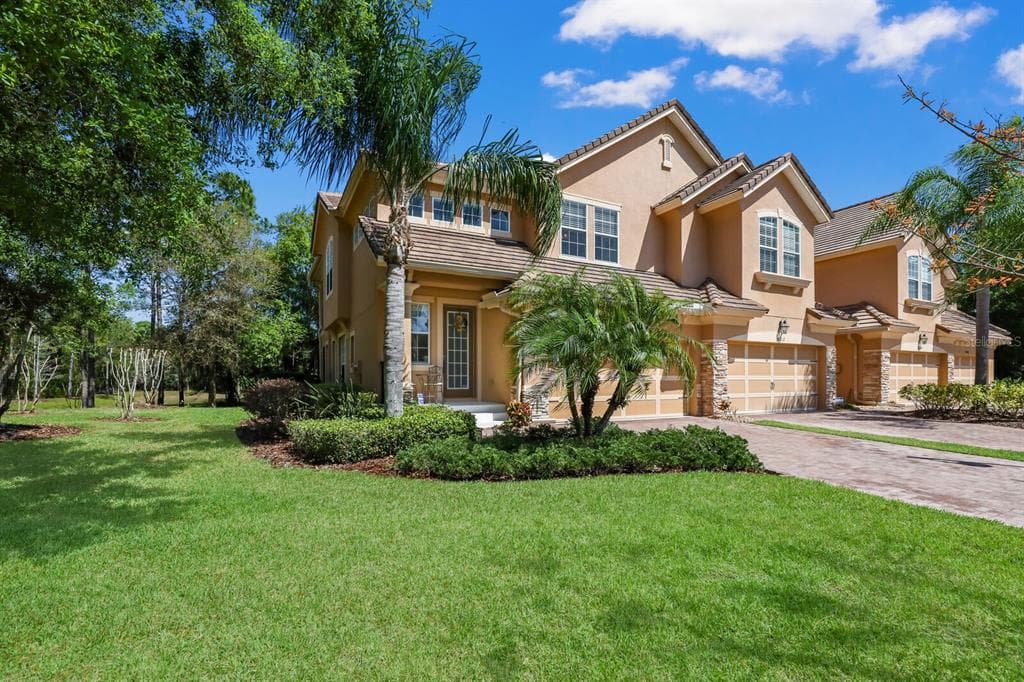 8216 VILLA GRANDE COURT SARASOTA, FL 34243
