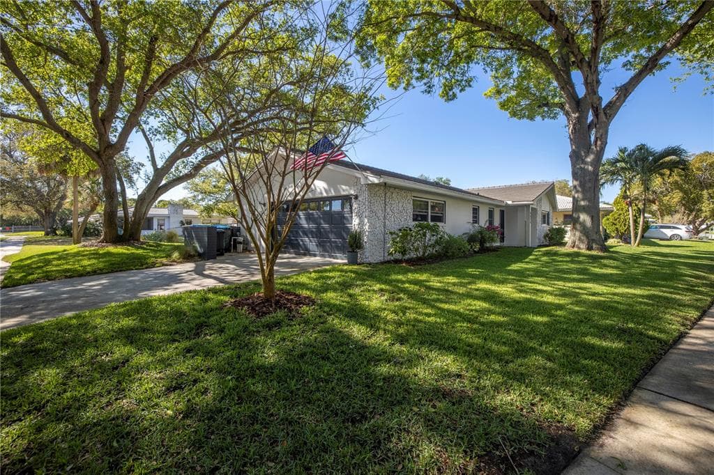 6624 121ST STREET SEMINOLE, FL 33772