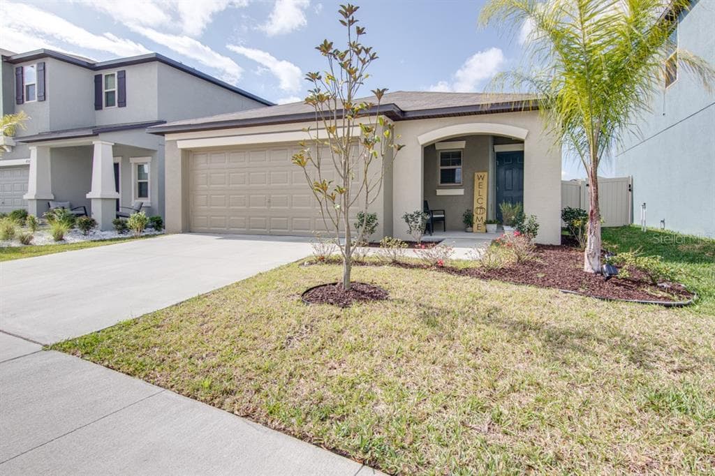 4561 ETERNAL PRINCE DRIVE