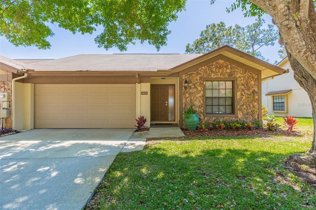 4018 SHORESIDE CIRCLE TAMPA, FL 33624