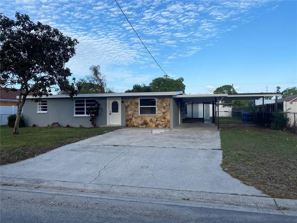 7509 BLOSSOM AVENUE TAMPA, FL 33614