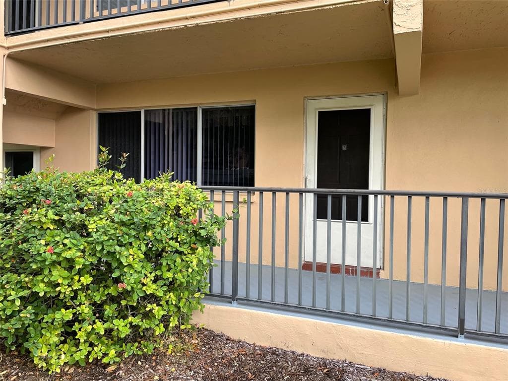 2525 W BAY DRIVE UNIT A14 BELLEAIR BLUFFS, FL 33770
