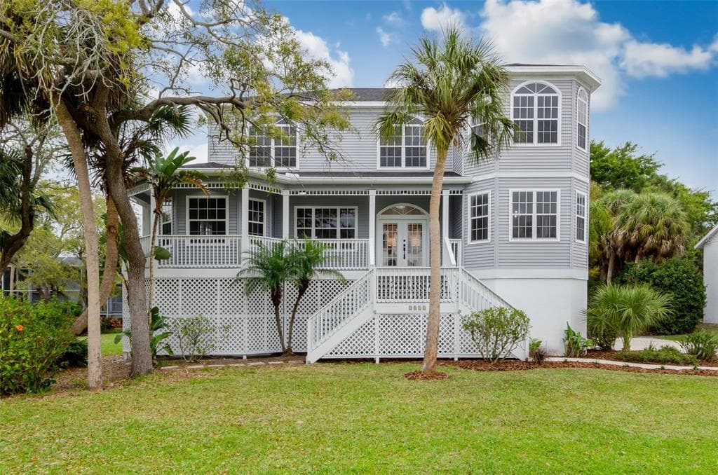 3811 BAYSIDE CIRCLE BRADENTON, FL 34210